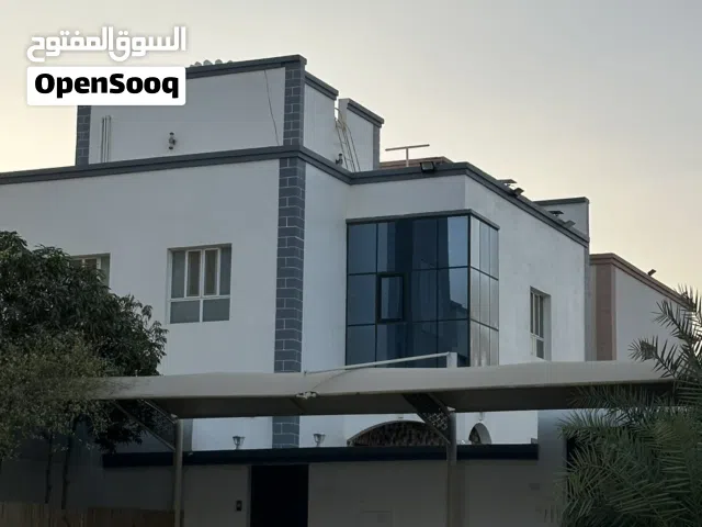 توين فله مفروشه للبيع في المعبيلة الجنوبية