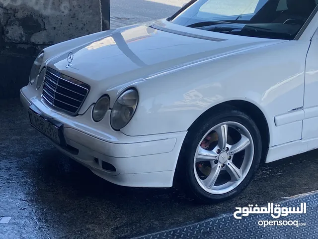 New Mercedes Benz SE-Class in Nablus