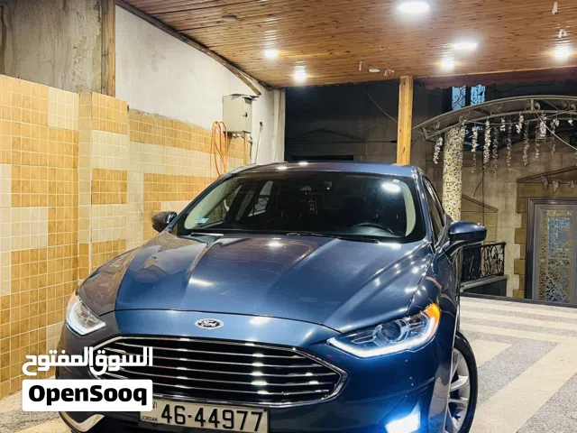 2019 فورد فيوجن SE