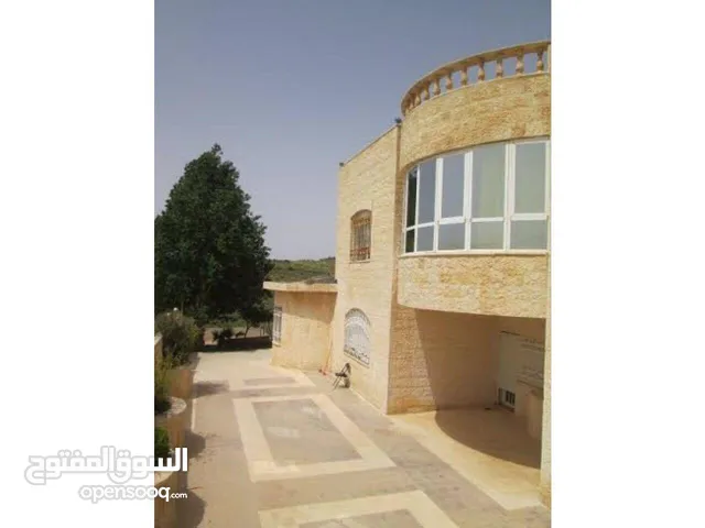 600 m2 4 Bedrooms Villa for Sale in Salt Al Saro