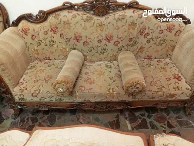 اللبيع غرف جلوس حالة جيدة خشب  زان