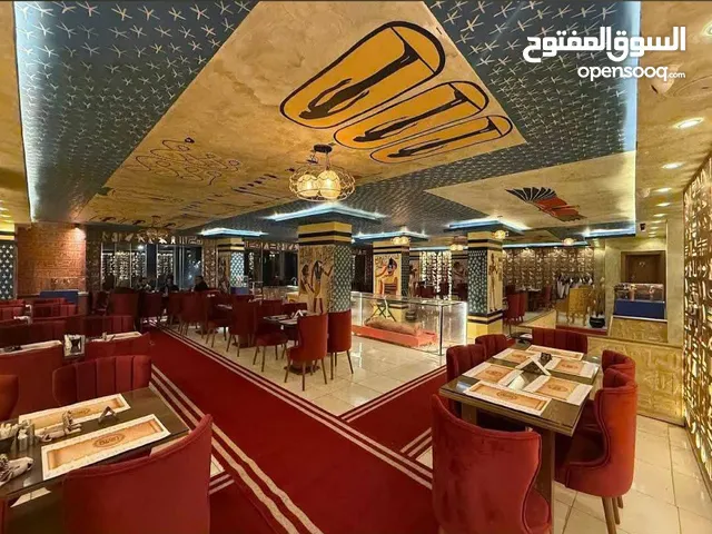 للبيع مطعم وكافيه بالمنطقه السياحية المدخل الرئيسي للأفواج السياحية بميدان مجمع الأديان مصر القديمة