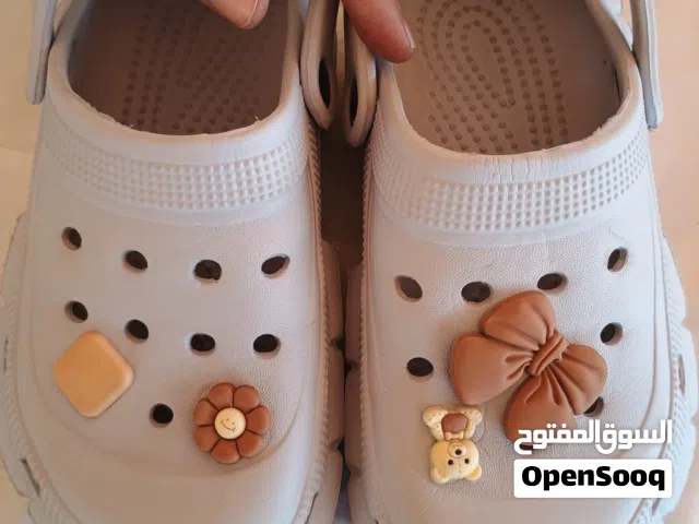 Zoombie Platform Clogs  Height + Comfort + Style size 37