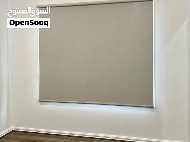 عندنا أفضل أنواع الستائر: ستائر رول بلاك أوت: تخلي مكانك أكثر خصوصية وتحميك من التراب وأشعة الشمس ال