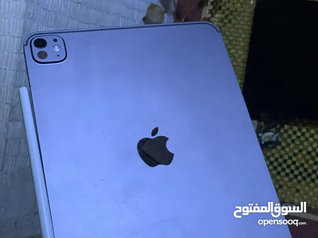 ايباد m4 2024 اخر مديل نزل قياس 11 انج اللون اسود الحالة جداً جداً ممتازة نضيف كلش ومكفول من كلشي