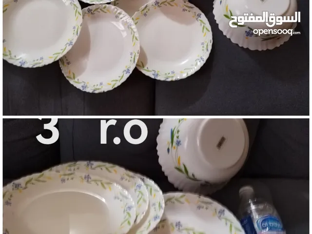 ادوات مطبخ وصحون للبيع بسبب المغادره في الخوير 33 رجاء الجادين .
