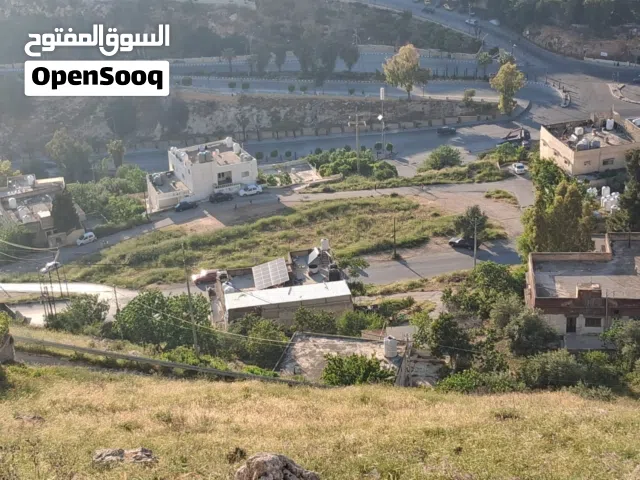 قطعة أرض للبيع في منطقة نقب الدبور – السلط   موقع هادئ ومميز   المساحة: 521 متر مربع