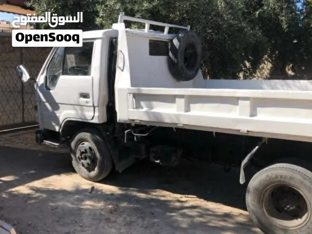 قلاب تويوتا للبيع موديل 89