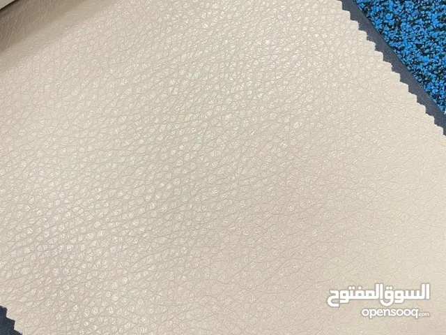 جلد وأقمشة ذات جودة عالية وأسعار مميزة لتنجيد المقاعد واطقم الكنب و الاثاث المكتبي تشكيلة 2026