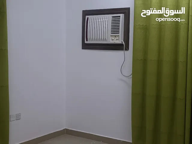 300 ft 3 Bedrooms Apartments for Rent in Muscat Al Khuwair