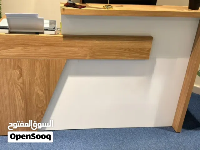 Urgent Combo Sale Office Desk and Reception Table in Excellent Condition