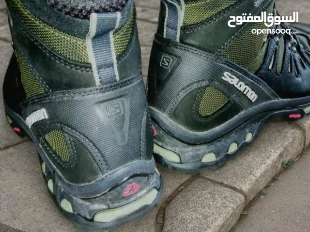 حذاء هايكنج