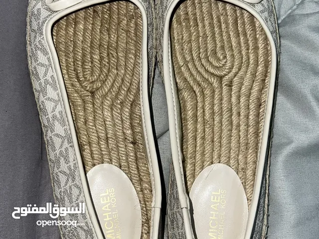 حذاء مايكل كورس اصلي