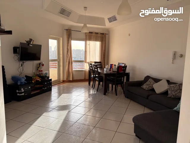 *2BHK apartment available for rent in excellent location with all furniture for sale*