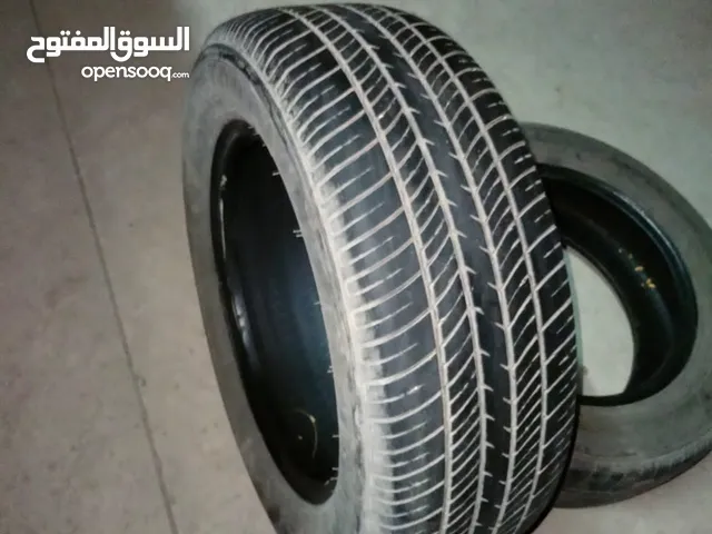 كاوتش سيارة للبيع بحالة جيدة
