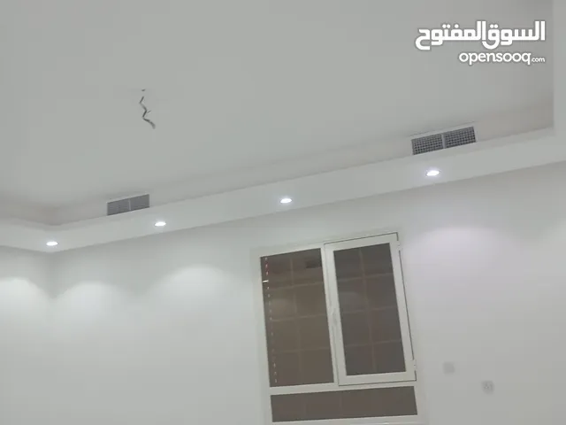 800m2 More than 6 bedrooms Villa for Rent in Al Ahmadi Wafra residential