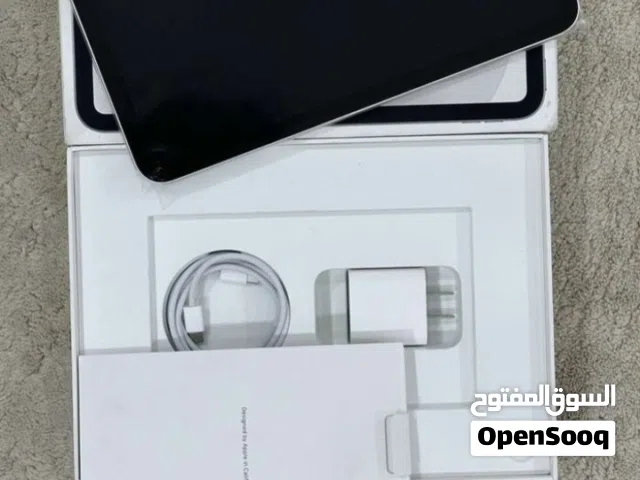 Apple iPad 128 GB in Al Sharqiya