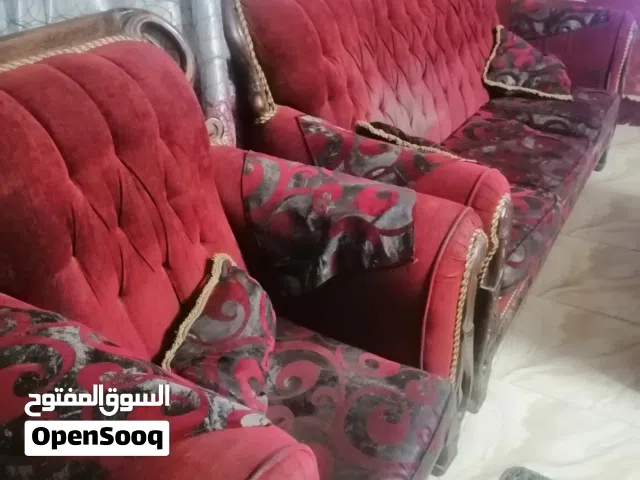 يوجد طقم كنب مستعمل لوجه الله تعالى