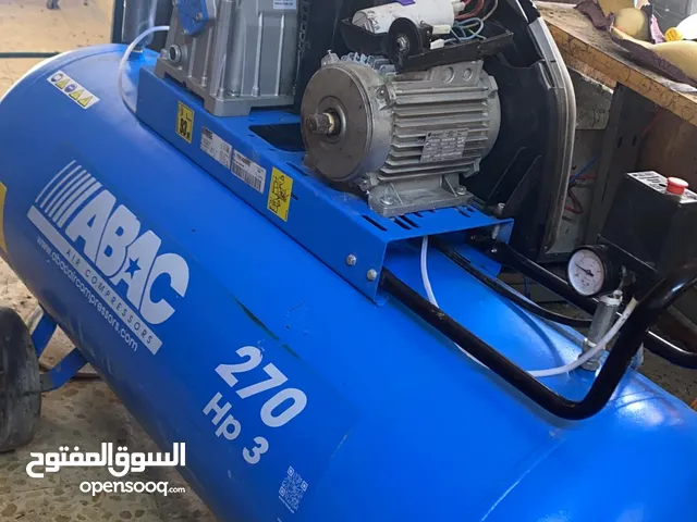 كومبريسر إيطالي اصلي 300 لتر كامل بسعر مغري