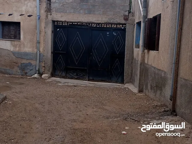232 m2 4 Bedrooms Townhouse for Sale in Tripoli Gorje