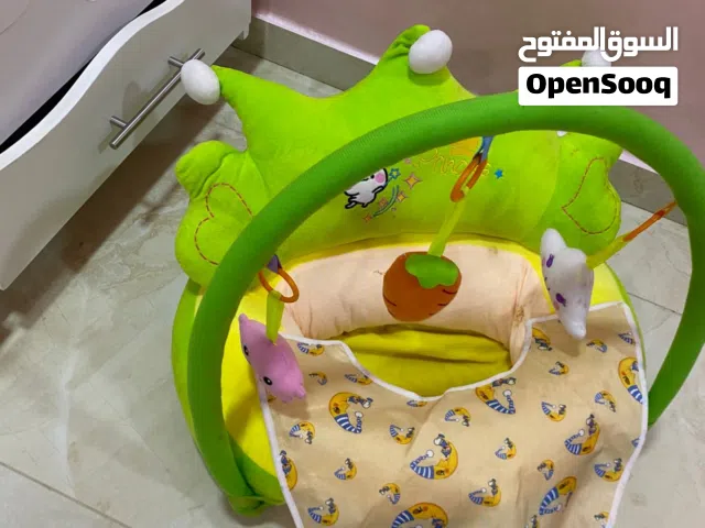 كرسي تعليم الجلوس وكرسي الطعام بسعر 15 دينار