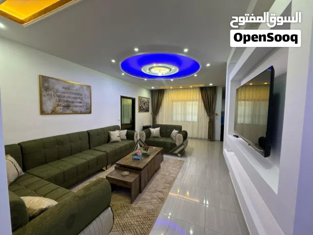 شقه فندقيه مفروشه للإيجار تقع في منطقة فلل مطله وهادئه