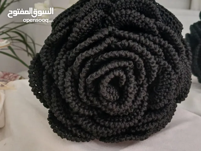 Rose woven handbag