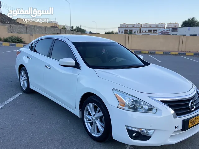 Used Nissan Altima in Al Dakhiliya