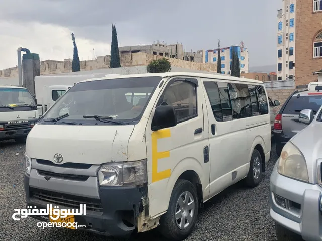 Toyota Hiace 2016 in Sana'a