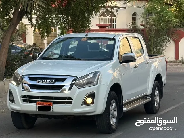للبيع ايسوزو ديماكس موديل 2019 ممشى46 الف فقط وكالة البحرين بدون اي مشاكل
