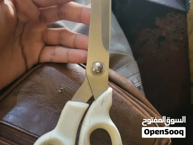 مقص طراحات 10ريال سعودي