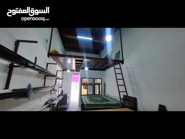 للبيع ورشة متكاملة لتصنيع نوافذ وأبواب الألمنيوم