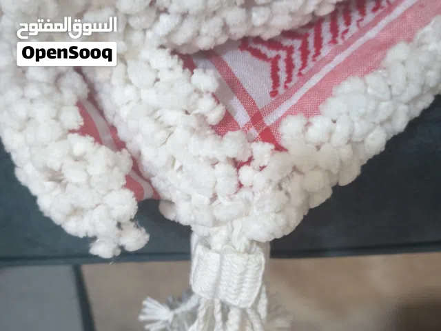 شماغ يدوي مهدب متقن بخيوط قطن اصلية مئة بالمئة من وحي التراث الاردني والفلسطيني دقة في الأناقة ....