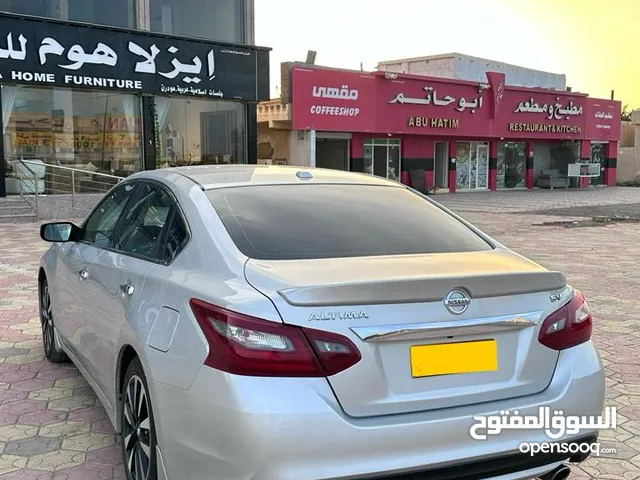 Used Nissan Altima in Al Batinah