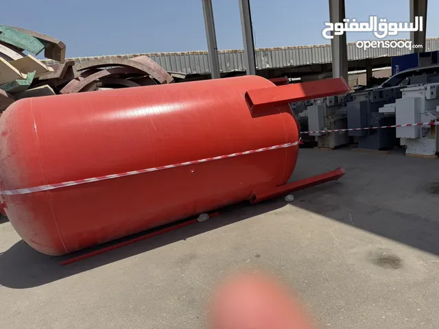 Heavy steel tank تنك water tank تنك مياه بحالة ممتازة