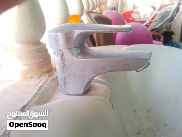 مغسله معمود و بطارية لون بيج للبيع بسعر مغري