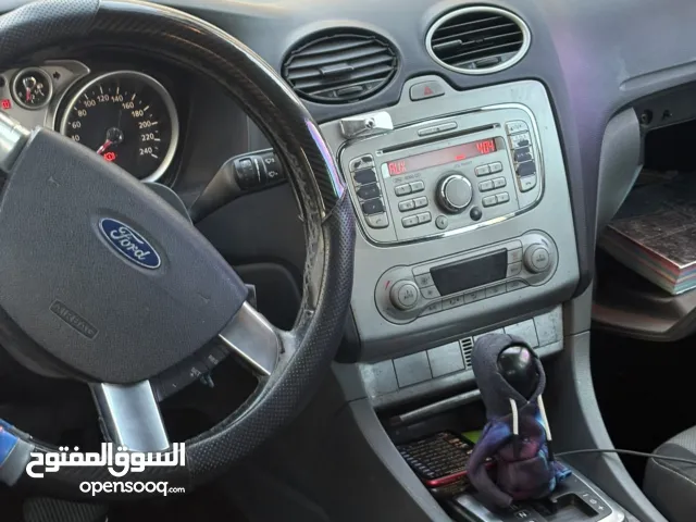 فورد فوكس 2009 السيارة نضيفة فحص نضيف استخدام قليل