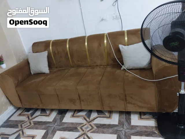طقم كنب للبيع استعمال 3 شهور فقط شبه جديد