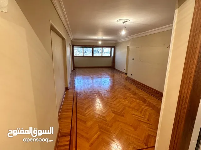 150 m2 3 Bedrooms Apartments for Sale in Alexandria Qism Bab Sharqi