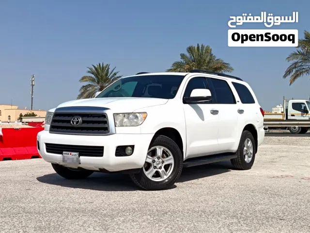 TOYOTA SEQUOIA SR5 2013 V8 ZERO ACCIDENT 7 SEATER SUV IN EXCELLENT CONDITION FOR SALE