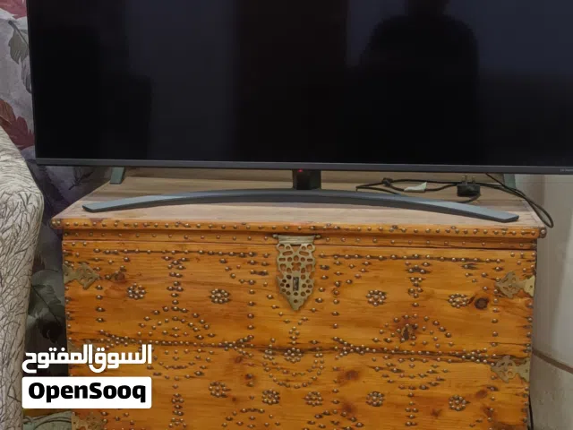 (اقرأ الوصف) انتيكة تحفة صندقجة ماعندي توصيل ابعادها التقريبية 92x62x59x