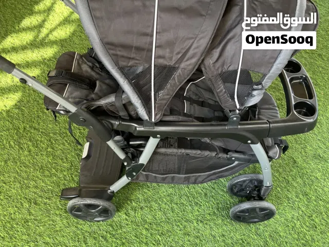 عربة أطفال من عمر 0 إلى 9 سنوات