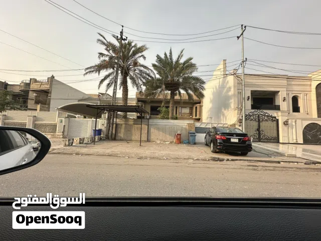 دار للبيع كلاسك مساحة 415 م موقع كراده