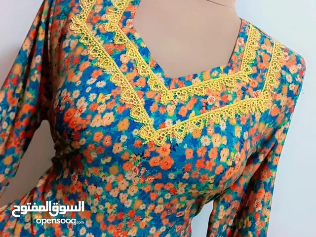 خياطة دشاديش وفساتين