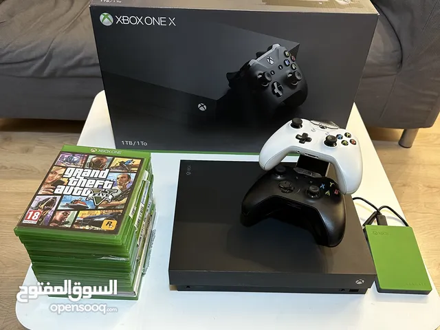 اكس بوكس ون اكس, قاعدة شحن, ايد أصلية و ألعاب Xbox One X and games - التواصل عبر الموقع أو الواتساب