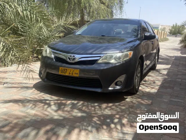 2014 تويوتا كامري LE