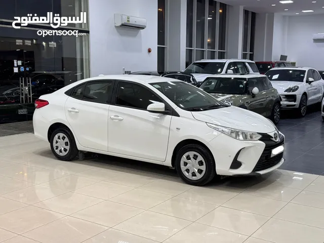 Toyota Yaris 2021 (White)