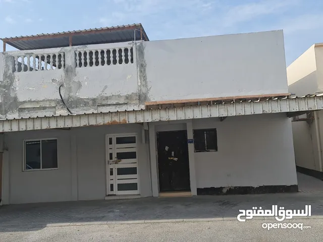 218m2 4 Bedrooms Townhouse for Sale in Central Governorate Isa Town
