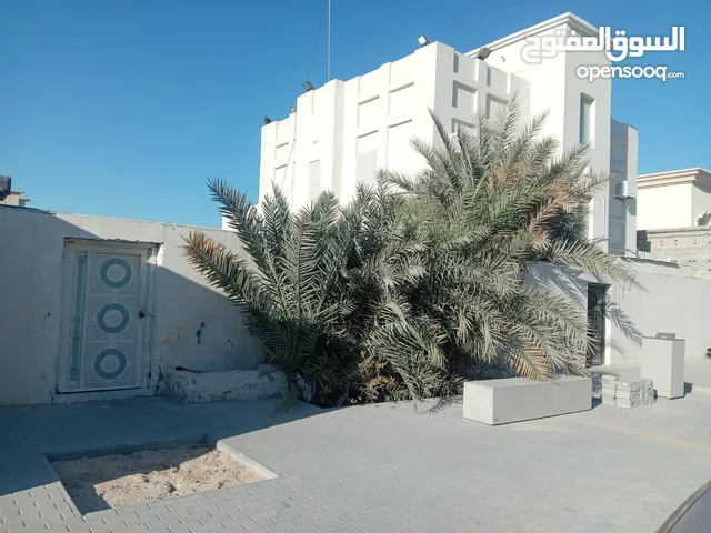 450 m2 More than 6 bedrooms Villa for Sale in Al Rayyan Muaither
