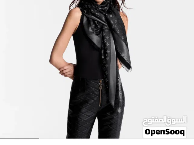 Louis Vuitton Black Shine Shawl